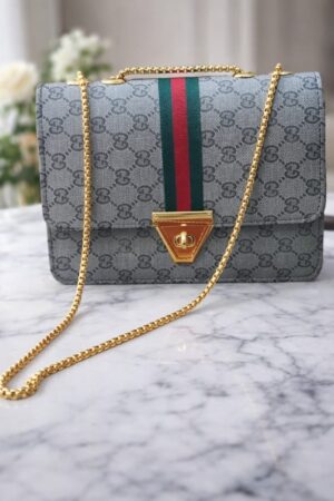 Classic Pattern Chain Shoulder Bag – Elegant & Premium Look